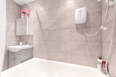 4 bed flat, Edith Villas, West Kensington, London, W149AA - Image 13