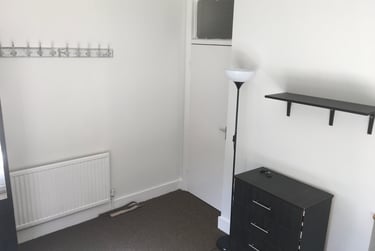 1 bed flat, Markhouse Road, Leyton, London, E178EF - Image 5