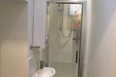 1 bed flat, Markhouse Road, Leyton, London, E178EF - Image 11