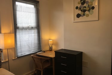 1 bed flat, Markhouse Road, Leyton, London, E178EF - Image 8