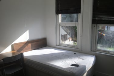 1 bed flat, Markhouse Road, Leyton, London, E178EF - Image 3