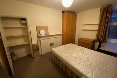 6 bed house, Alexandria Crescent, Viaduct, Durham, DH14EE - Image 4