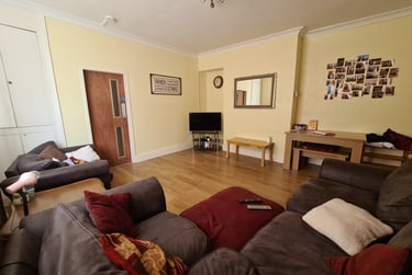 6 bed house, Kensington Road, Linthorpe Village, Middlesbrough, TS56AN - Image 2