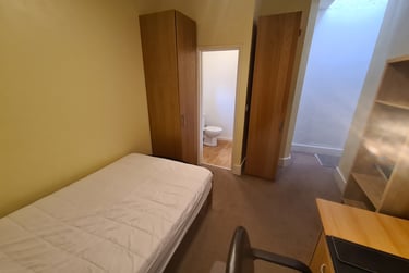 6 bed house, Kensington Road, Linthorpe Village, Middlesbrough, TS56AN - Image 7