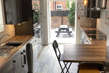 7 bed house, Lausanne Road, Withington, Manchester, M203EU - Image 1