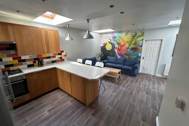 6 bed house, Yew Tree Road, Fallowfield, Manchester, M147DG - Image 1