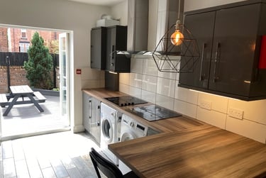 7 bed house, Lausanne Road, Withington, Manchester, M203EU - Image 3