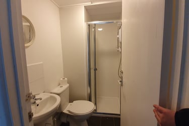4 bed flat, Hampshire terrace (opposite student's union), Near university, Portsmouth, PO12QF - Image 13