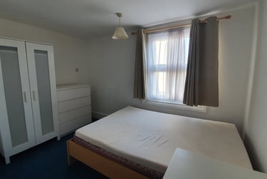 4 bed flat, Hampshire terrace (opposite student's union), Near university, Portsmouth, PO12QF - Image 9