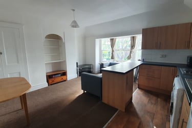 4 bed flat, Hampshire terrace (opposite student's union), Near university, Portsmouth, PO12QF - Image 2