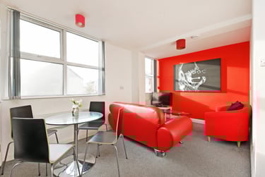 3 bed flat, Edmund Road, Heeley, Sheffield, S24EG - Image 2