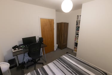 3 bed flat, Clough Road, Heeley, Sheffield, S24BN - Image 5