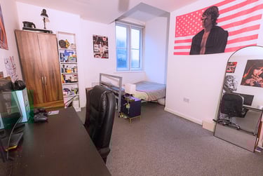 3 bed flat, Clough Road, Heeley, Sheffield, S24BN - Image 4