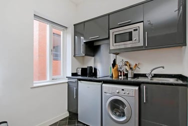 1 bed studio, Mary Street, City Centre, Sheffield, S14RU - Image 3