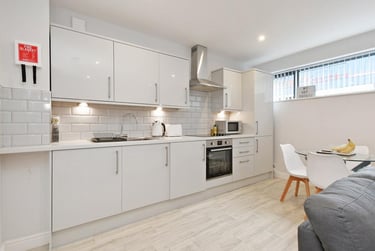 2 bed flat, Denby Street, Highfield, Sheffield, S24QH - Image 2