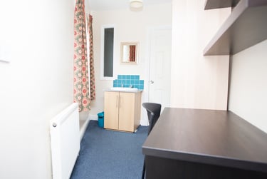 6 bed house, Swindon Road, St Pauls, Cheltenham, GL519EU - Image 9