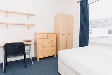 5 bed house, Larput Place, Near francis close campus, Cheltenham, GL504HP - Image 6