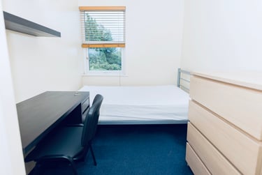 5 bed house, Larput Place, Near francis close campus, Cheltenham, GL504HP - Image 9