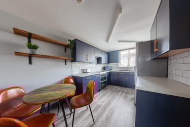 6 bed house, Arle Gardens, Near university, Cheltenham, GL518HP - Image 1