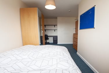 6 bed house, Arle Gardens, Near university, Cheltenham, GL518HP - Image 8