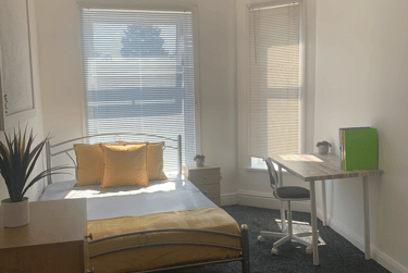 4 bed flat, Ladybarn Road, Fallowfield, Manchester, M146WN - Image 4