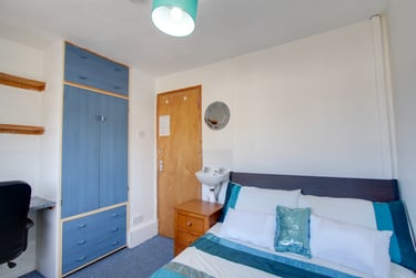 5 bed house, Tenterden Drive, Hales Place, Canterbury, CT27BN - Image 10