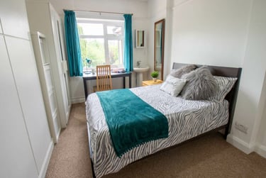 6 bed house, Whitstable Road, St Stephens, Canterbury, CT28EG - Image 1