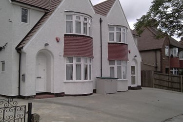 1 bed studio, Western Avenue, East Acton, London, W37TX - Image 11