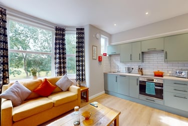 3 bed flat, Platt Lane, Rusholme, Manchester, M147PY - Image 3