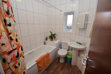 1 bed flat, Platt Lane, Rusholme, Manchester, M147PY - Image 4