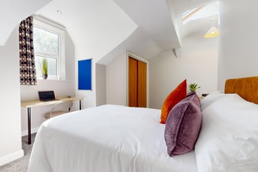 3 bed flat, Platt Lane, Rusholme, Manchester, M147PY - Image 2