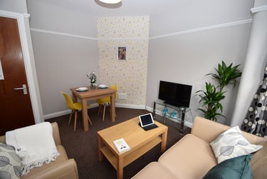 1 bed flat, Platt Lane, Rusholme, Manchester, M147PY - Image 5