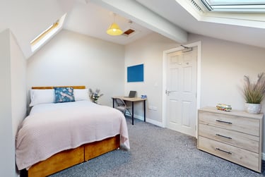 3 bed flat, Platt Lane, Rusholme, Manchester, M147PY - Image 5