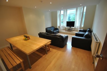 8 bed house, Birchfields Road, Longsight, Manchester, M130XX - Image 1