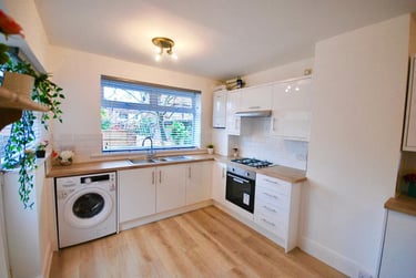 6 bed house, Kingswood Road, Fallowfield, Manchester, M146SA - Image 1