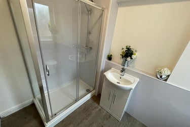 5 bed house, Marcus Grove, Victoria Park, Manchester, M145GX - Image 1