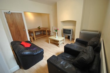 10 bed house, Birchfields Road, Longsight, Manchester, M130XX - Image 1
