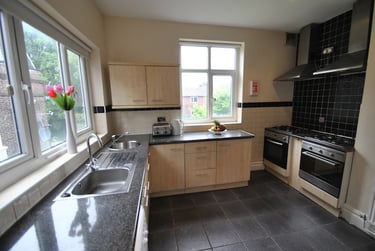 8 bed house, Birchfields Road, Longsight, Manchester, M130XX - Image 2