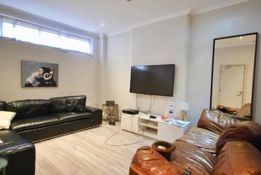 5 bed house, Slade Lane, Levenshulme, Manchester, M192BY - Image 2