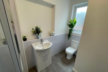 5 bed house, Marcus Grove, Victoria Park, Manchester, M145GX - Image 2