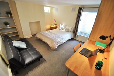 10 bed house, Slade Lane, Levenshulme, Manchester, M192AE - Image 12