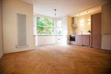 2 bed flat, Wilbraham Road, Whalley Range, Manchester, M168NP - Image 3