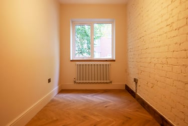 2 bed flat, Wilbraham Road, Whalley Range, Manchester, M168NP - Image 2