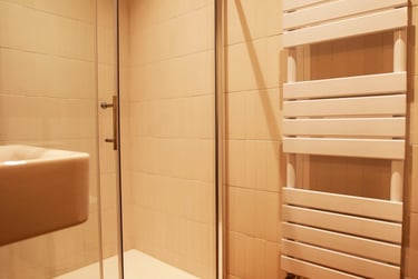 2 bed flat, Wilbraham Road, Whalley Range, Manchester, M168NP - Image 6