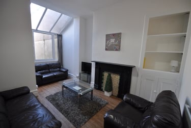 6 bed house, Gwydr Crescent, Uplands, Swansea, SA20AB - Image 2