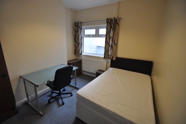 5 bed house, Baglan St, Port tennant, Swansea, SA18JZ - Image 5