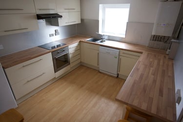5 bed house, Southern Terrace, Greenbank, Plymouth, PL47LS - Image 1
