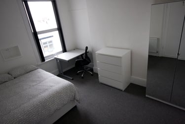 5 bed house, Southern Terrace, Greenbank, Plymouth, PL47LS - Image 6