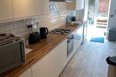 4 bed house, Spring Tce, Sandfields, Swansea, SA13TD - Image 7