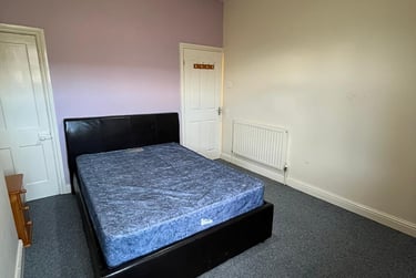 2 bed house, Thornton Road, Shelton, Stoke, ST42BD - Image 3